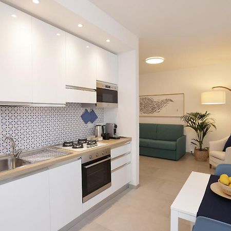 Adamaina - Sea View Apartment With Private Garage Sestri Levante Exteriör bild