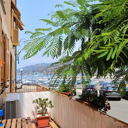 Adamaina - Sea View Apartment With Private Garage Sestri Levante Exteriör bild
