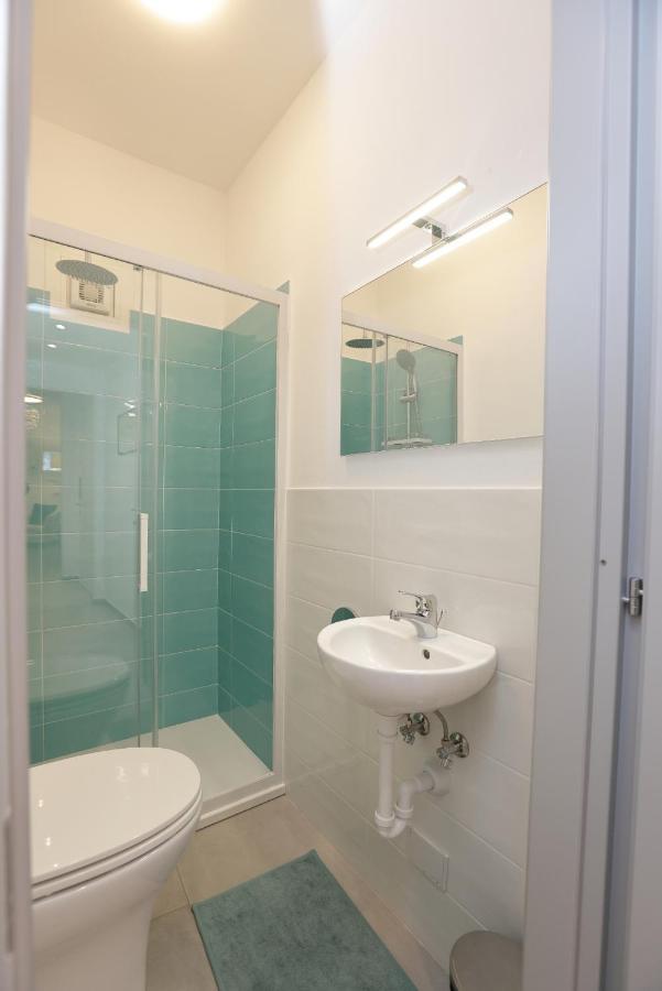 Adamaina - Sea View Apartment With Private Garage Sestri Levante Exteriör bild